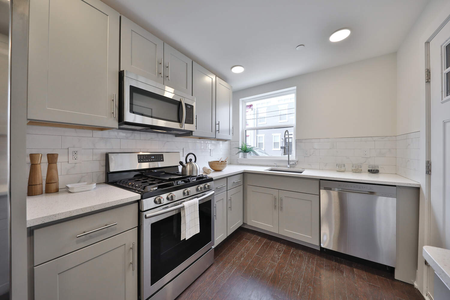 1315 N. 25th Unit 1 Kitchen